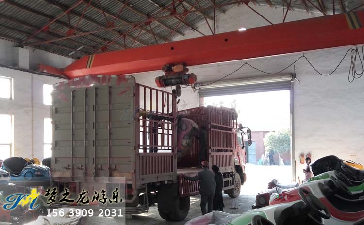 電瓶碰碰車(chē)裝車(chē)